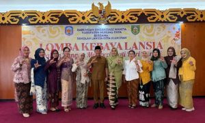 Memperingati Hari Kartini, Pemkab Murung Raya Gelar Lomba Kebaya Lansia, Wabup: Semangat Kartini Tetap Hidup di Usia Senja