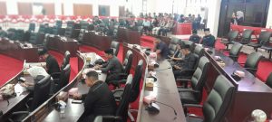 PJ SEKDA MURA HADIRI RAPAT PARIPURNA KE-2 MASA SIDANG II TAHUN 2026 TINJAU RAPERDA PERTANGGUNGJAWABAN APBD 2025